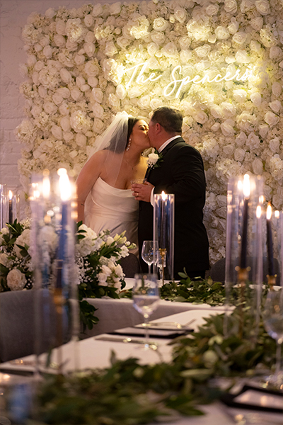 Reception kiss